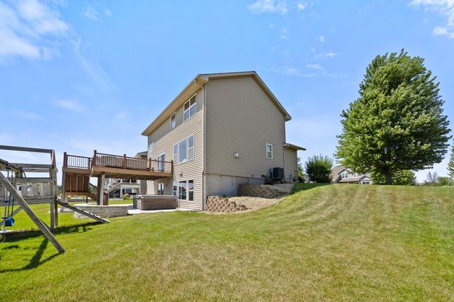 13827 Savanna Drive, Rogers, MN 55374