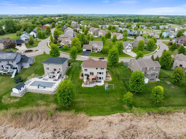 13827 Savanna Drive, Rogers, MN 55374