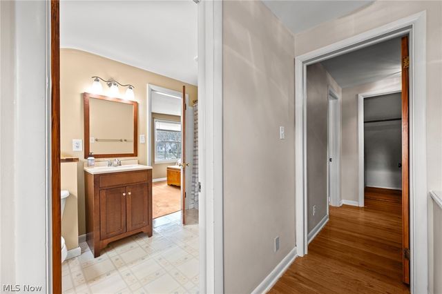 72 Pinehurst Road, Munroe Falls, OH 44262