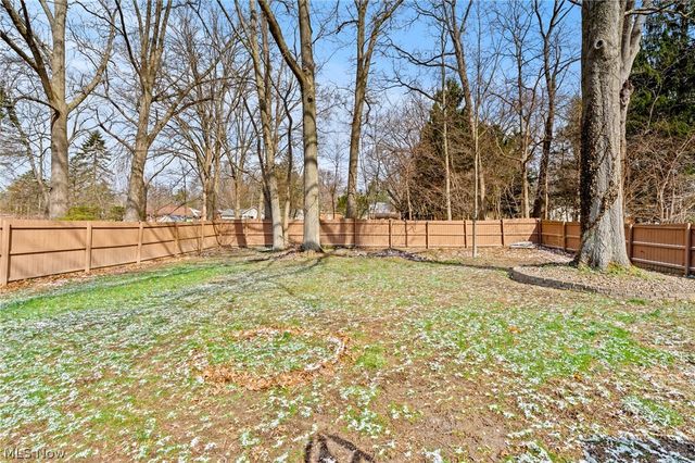 72 Pinehurst Road, Munroe Falls, OH 44262