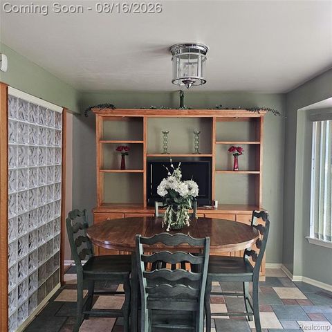 45113 Lindsey Drive, Van Buren, MI 48111