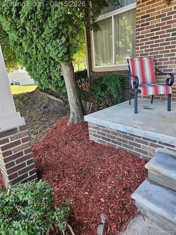 45113 Lindsey Drive, Van Buren, MI 48111