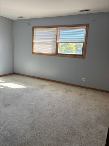 8320 W Belmont Avenue 11, Chicago, IL 60634