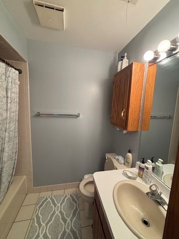 8320 W Belmont Avenue 11, Chicago, IL 60634