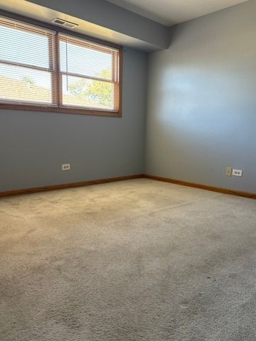 8320 W Belmont Avenue 11, Chicago, IL 60634