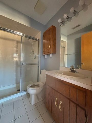 8320 W Belmont Avenue 11, Chicago, IL 60634