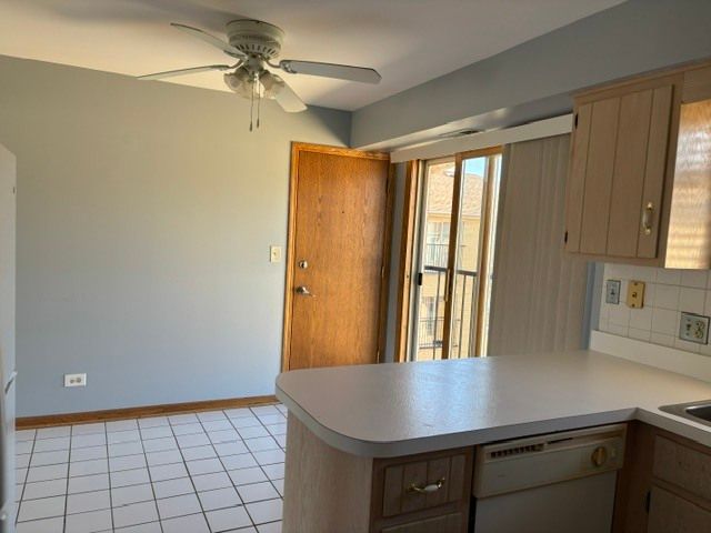 8320 W Belmont Avenue 11, Chicago, IL 60634