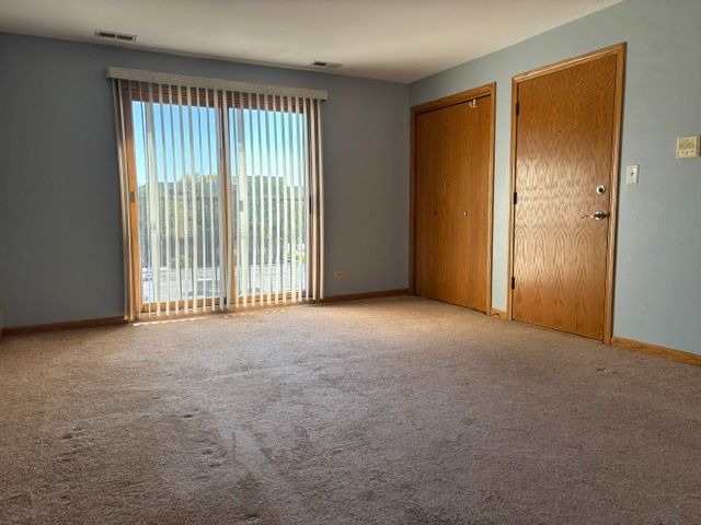 8320 W Belmont Avenue 11, Chicago, IL 60634