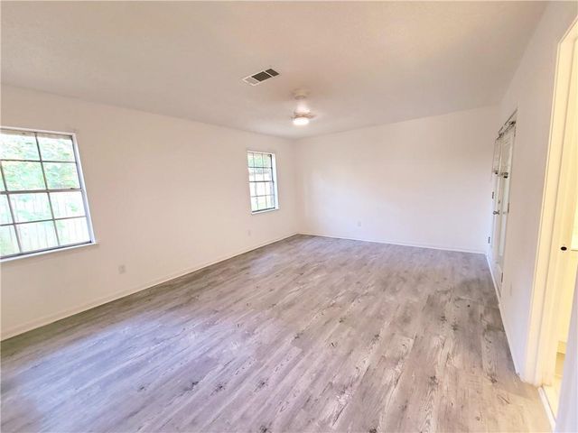 5405 Larchmont Drive, Mobile, AL 36693