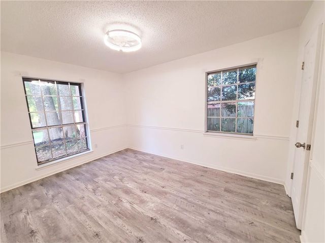 5405 Larchmont Drive, Mobile, AL 36693