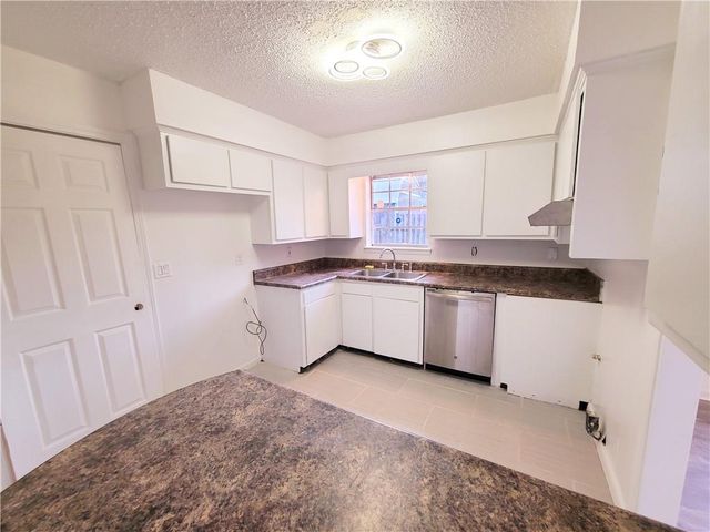 5405 Larchmont Drive, Mobile, AL 36693