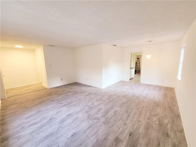 5405 Larchmont Drive, Mobile, AL 36693