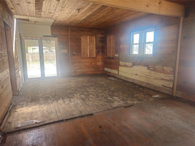 507 Merchant Street, El Campo, TX 77437