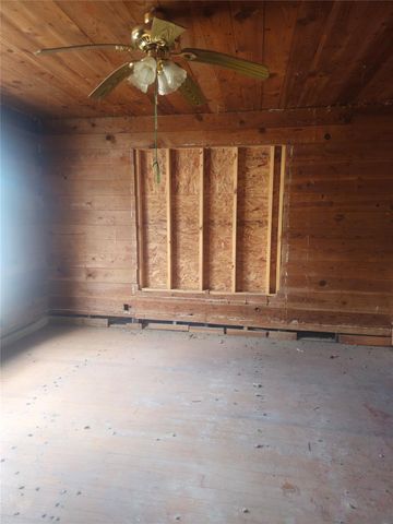 507 Merchant Street, El Campo, TX 77437