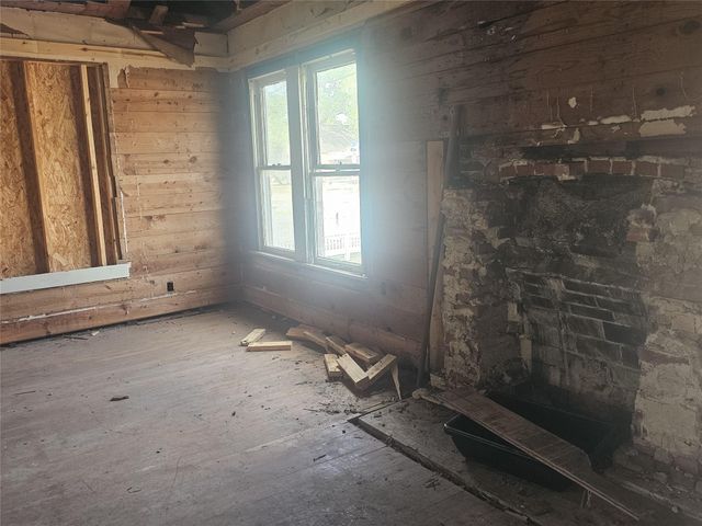 507 Merchant Street, El Campo, TX 77437