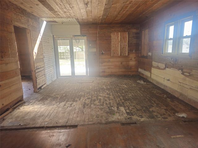 507 Merchant Street, El Campo, TX 77437