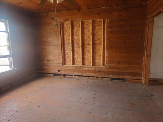 507 Merchant Street, El Campo, TX 77437