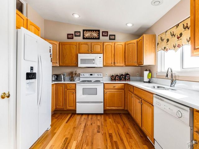 1006 W Capistrano Ave, Pueblo West, CO 81007