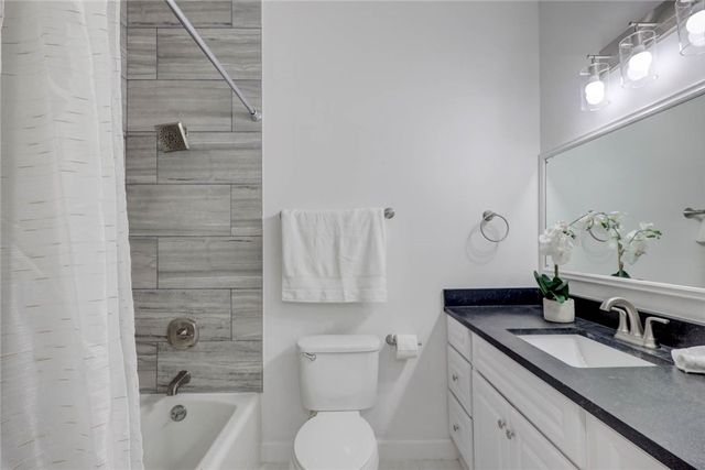 823 S Water St 3F, Corpus Christi, TX 78401