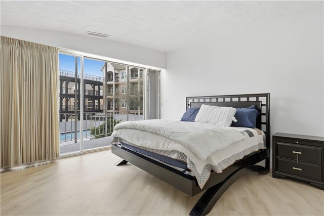 823 S Water St 3F, Corpus Christi, TX 78401