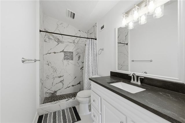 823 S Water St 3F, Corpus Christi, TX 78401