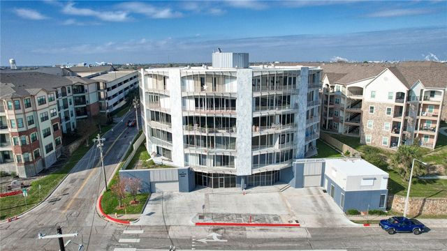 823 S Water St 3F, Corpus Christi, TX 78401