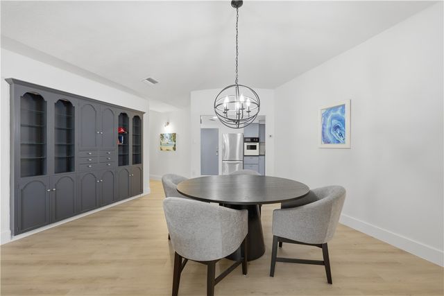 823 S Water St 3F, Corpus Christi, TX 78401