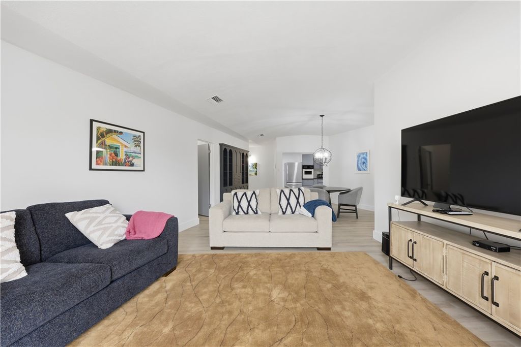 823 S Water St 3F, Corpus Christi, TX 78401 — photo 3