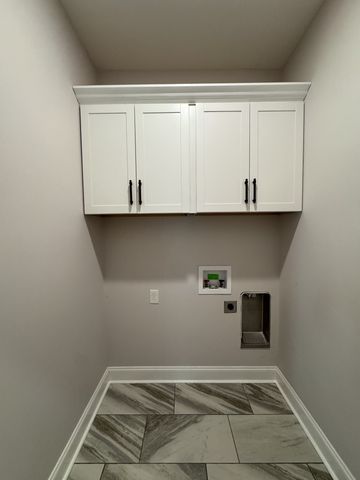 851 Cherry Blossom Ln, Clarksville, TN 37040
