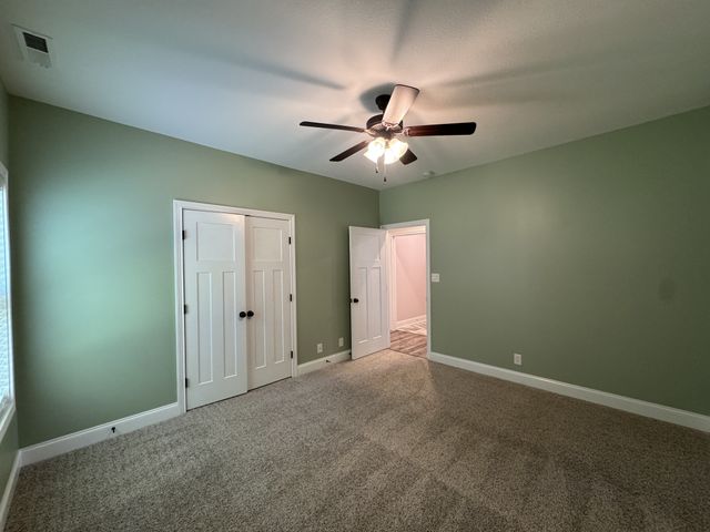 851 Cherry Blossom Ln, Clarksville, TN 37040
