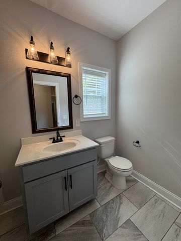 851 Cherry Blossom Ln, Clarksville, TN 37040