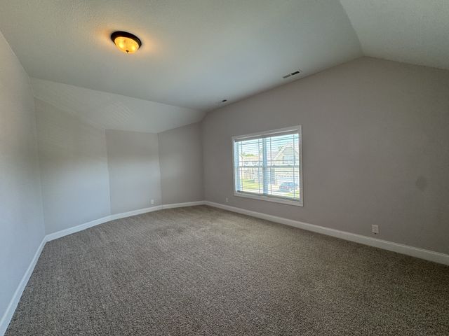851 Cherry Blossom Ln, Clarksville, TN 37040