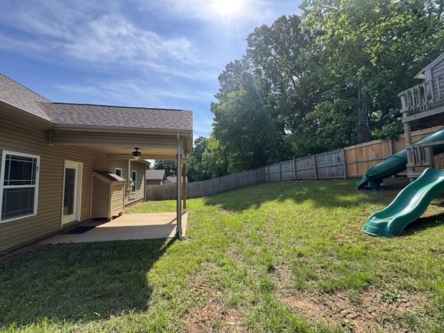 851 Cherry Blossom Ln, Clarksville, TN 37040