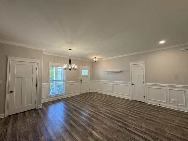 851 Cherry Blossom Ln, Clarksville, TN 37040