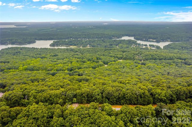 2261 Sierra Trace Road, Denton, NC 27239