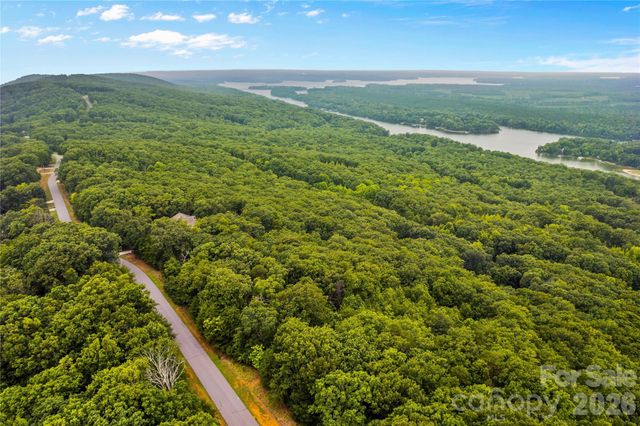 2261 Sierra Trace Road, Denton, NC 27239
