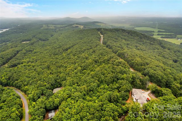 2261 Sierra Trace Road, Denton, NC 27239