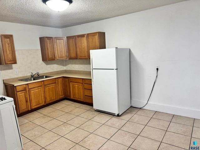 105 S Lyndale Ave Avenue, Sioux Falls, SD 57104