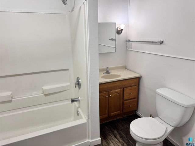 105 S Lyndale Ave Avenue, Sioux Falls, SD 57104