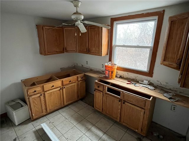 611 Singer Pl, Homewood Brushton, PA 15221