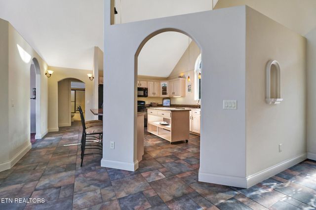 14 Needham Terrace, Crossville, TN 38558