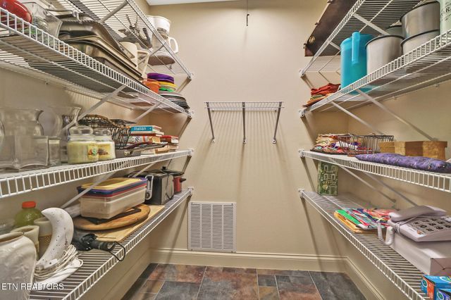 14 Needham Terrace, Crossville, TN 38558