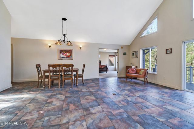 14 Needham Terrace, Crossville, TN 38558