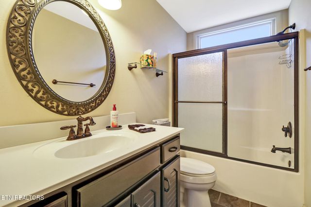 14 Needham Terrace, Crossville, TN 38558