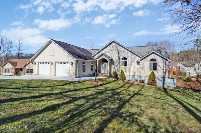 14 Needham Terrace, Crossville, TN 38558