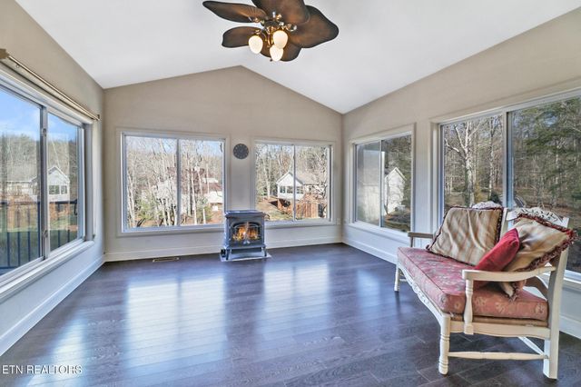 14 Needham Terrace, Crossville, TN 38558