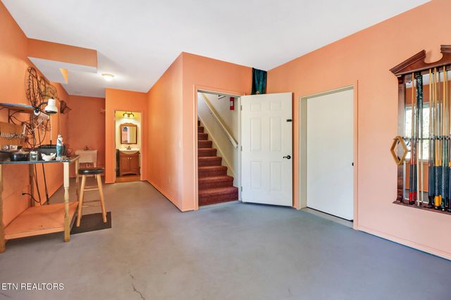 14 Needham Terrace, Crossville, TN 38558