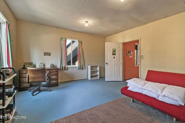 14 Needham Terrace, Crossville, TN 38558