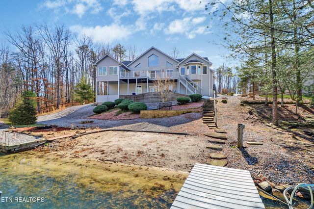 14 Needham Terrace, Crossville, TN 38558