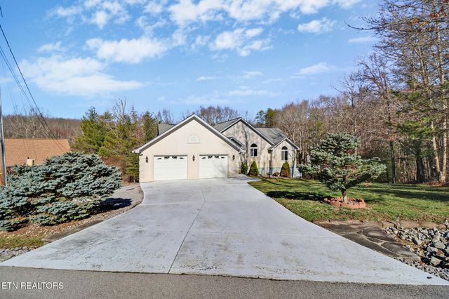 14 Needham Terrace, Crossville, TN 38558